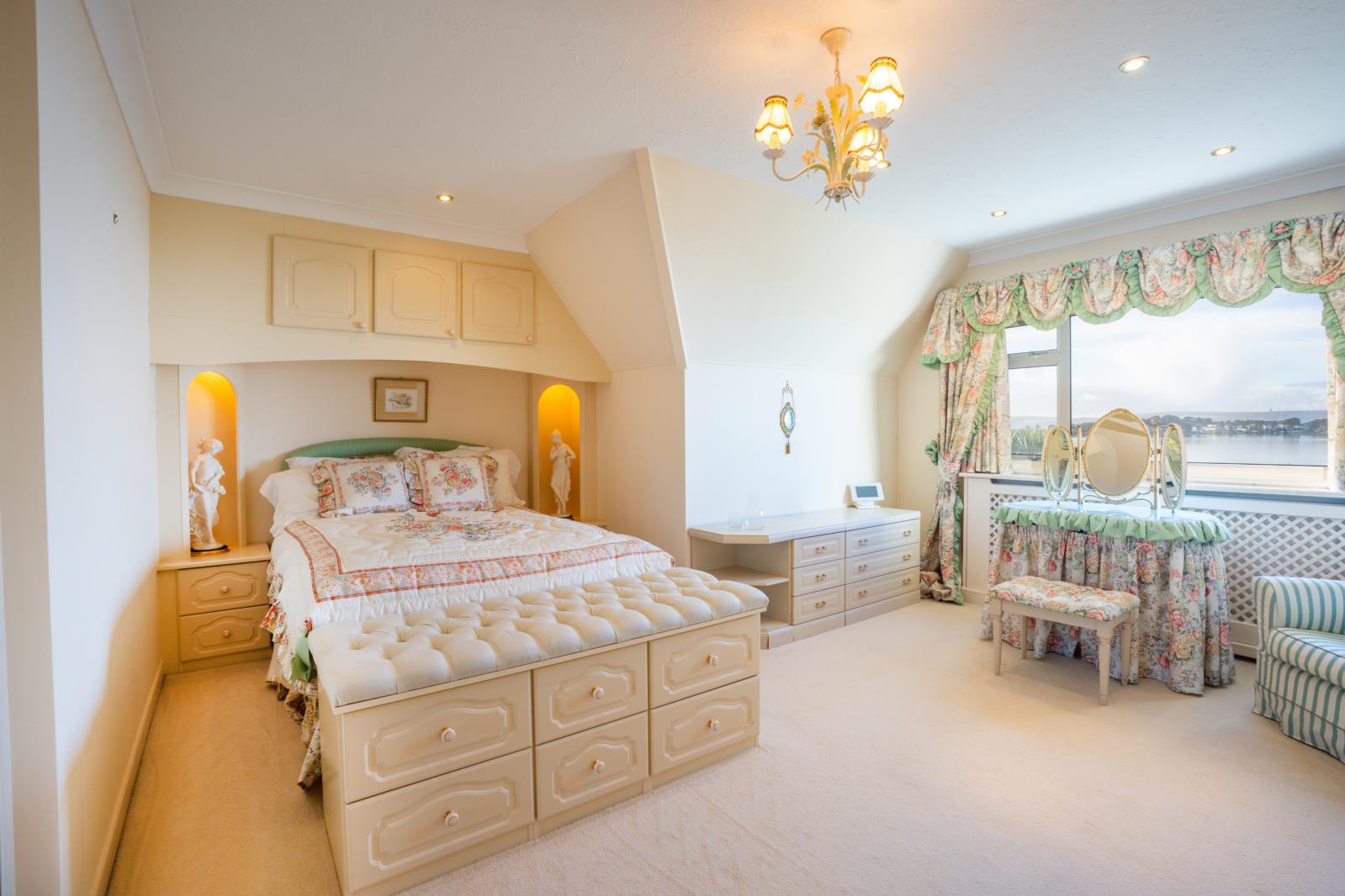 Property Image 2df4667b-675e-4b2b-a20d-364b2fb11ae0