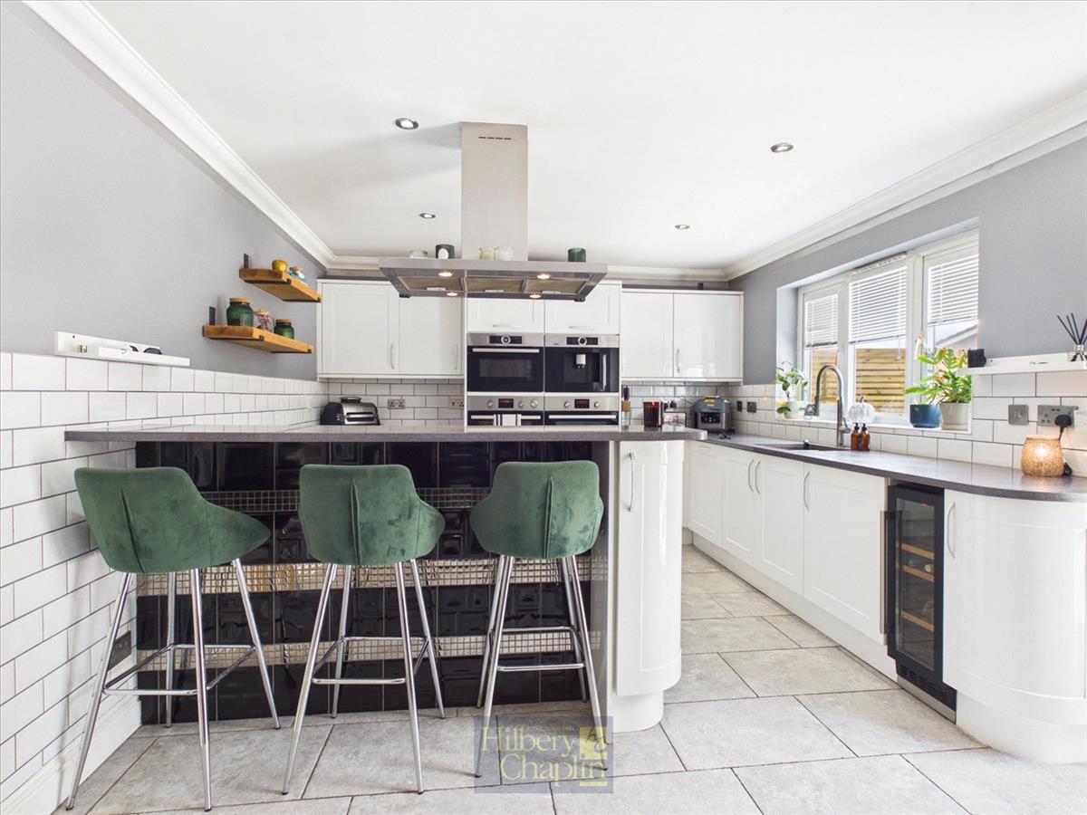 Property Image 2dfc080f-1039-4882-9c79-cc3556a4af0d