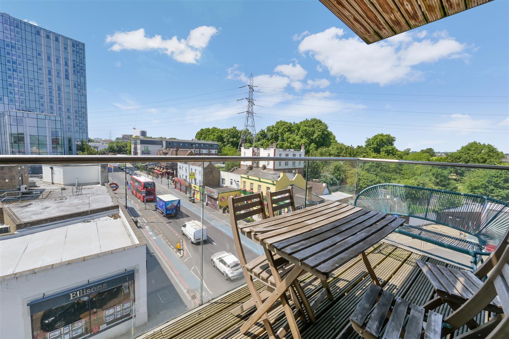 Property Image 2e37e440-21e8-4327-be1e-28e00962295d