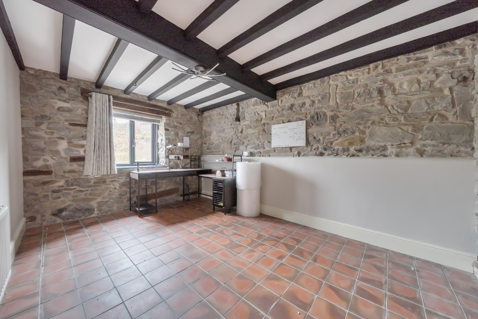 Property Image 2e6ad961-07b0-4589-a227-6316fdb179d4