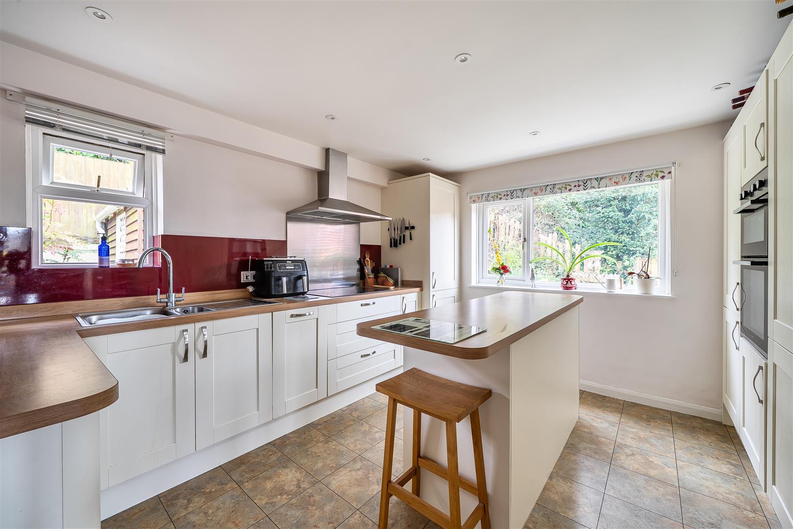Property Image 2e9155c3-6bc6-4e01-8638-7cf8c7534a6b
