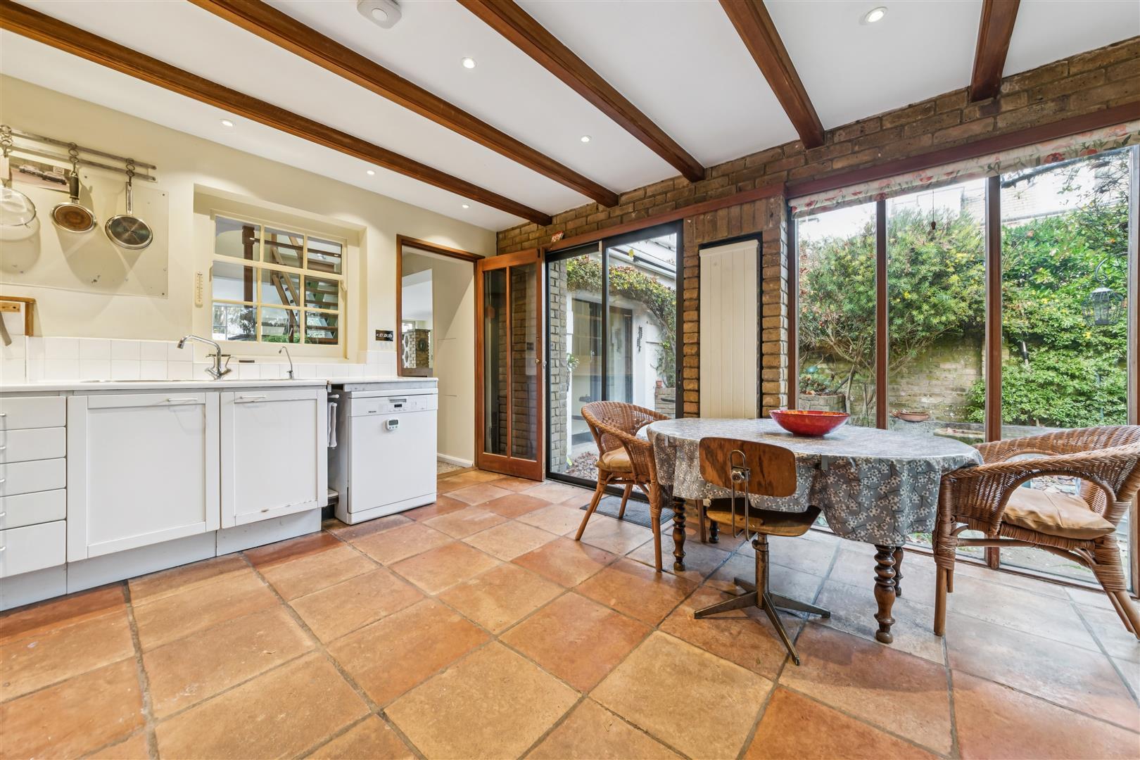 Property Image 2e990d54-b550-48b6-9d05-f896a2f6c7cd