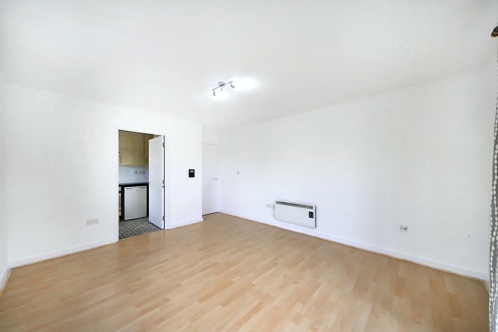 Property Image 2e99426c-a1a8-4571-ad75-3094b8ec75da