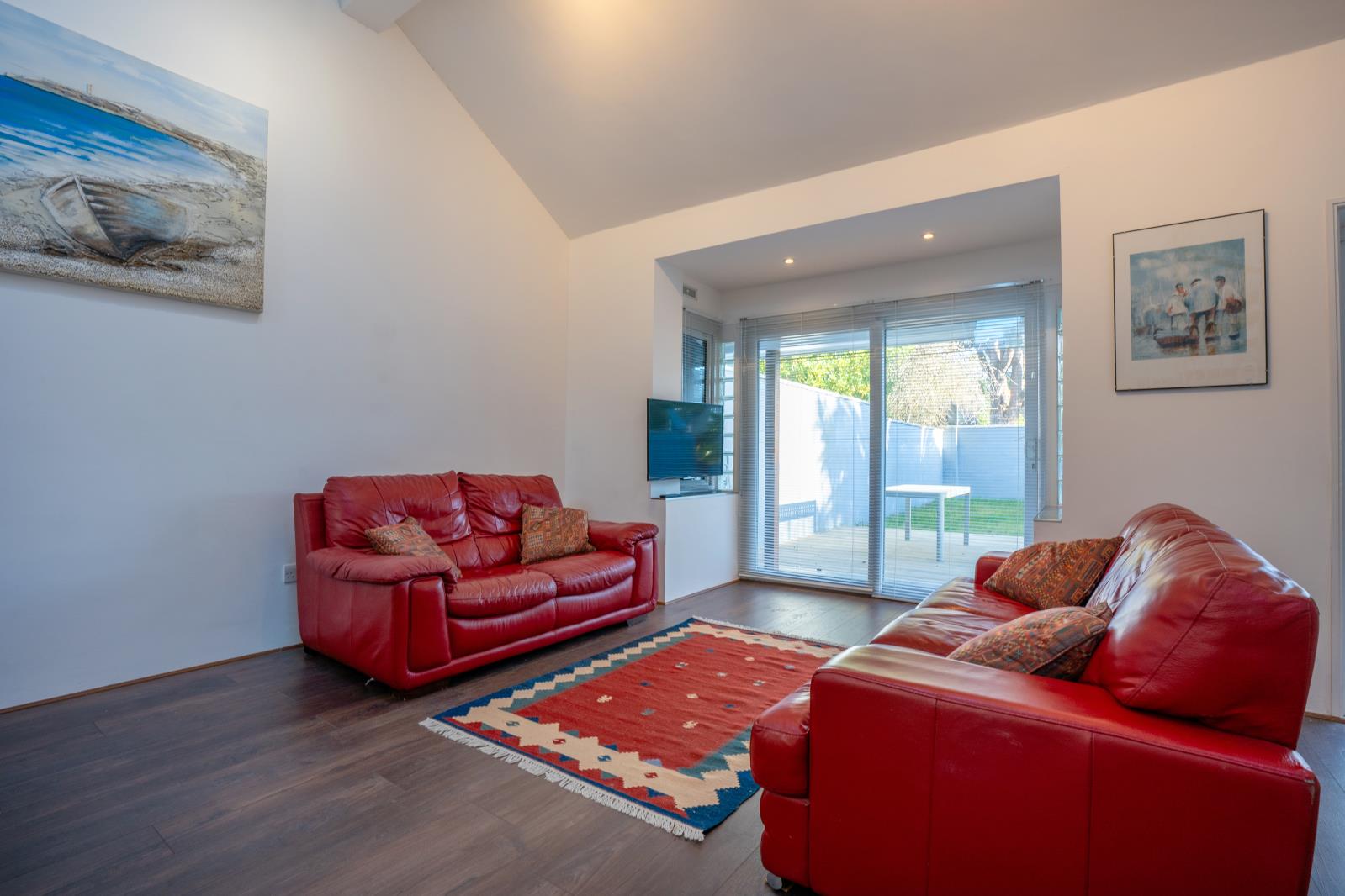 Property Image 2f2c2a30-209a-4168-814c-2cc09205ba23