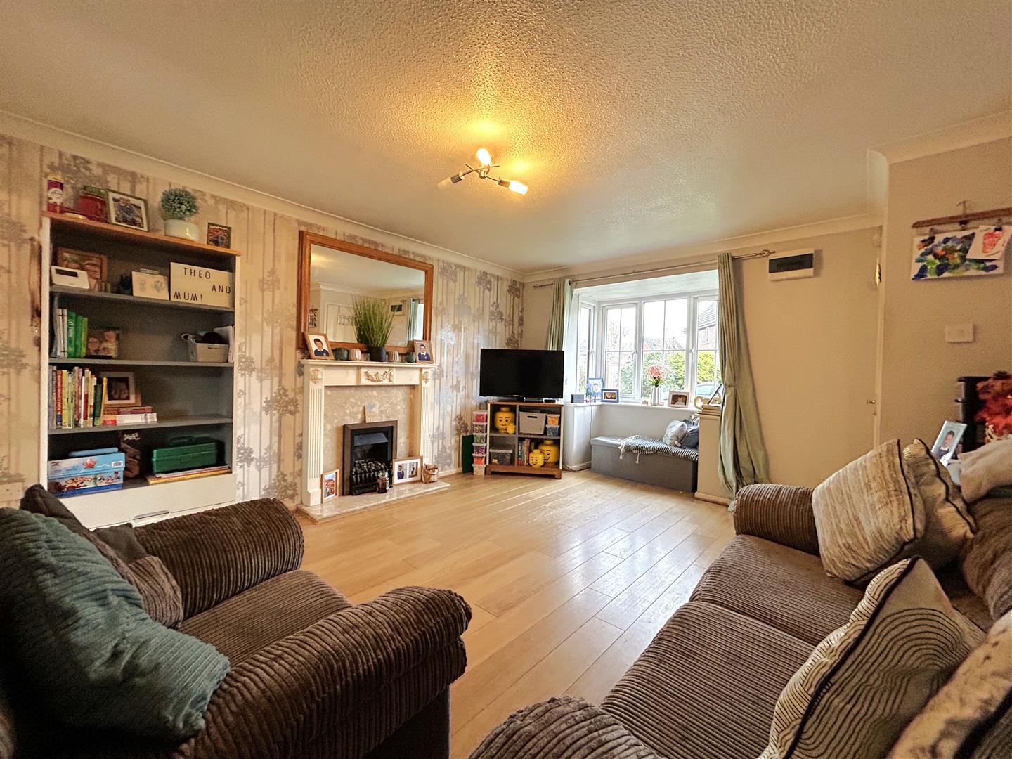 Property Image 2f38bbeb-eb90-48b2-9343-88244414c87d