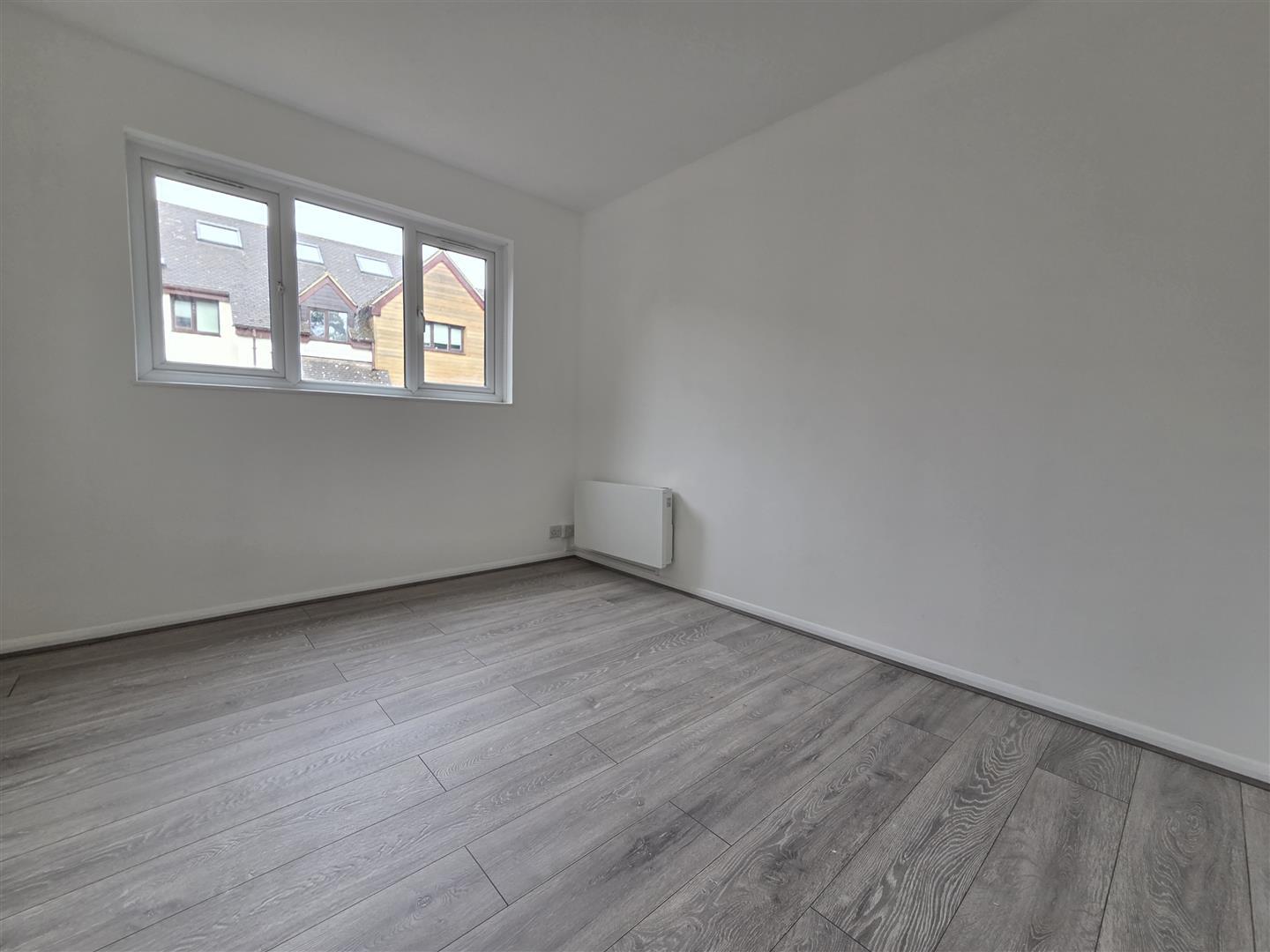 Property Image 2f4598b9-26bc-468e-824f-9959f7e355ba