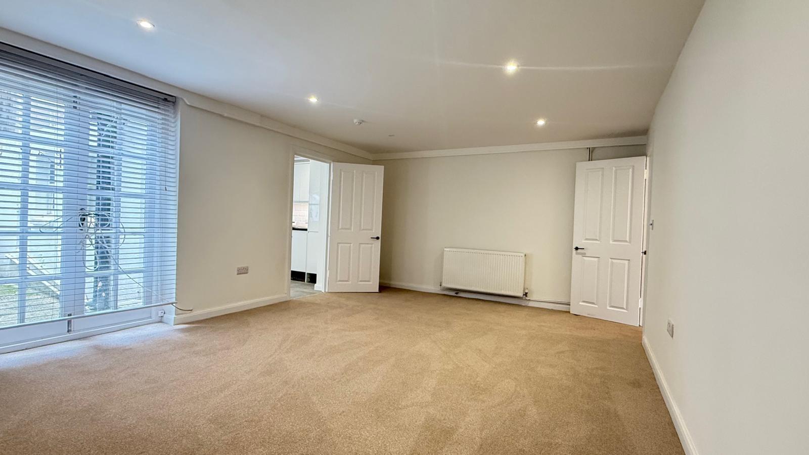 Property Image 2f4e312c-7f80-43e1-80e7-c9cc634d7561