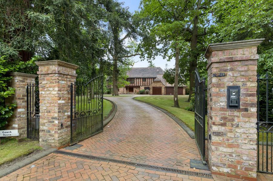 Property Image 2f51362d-42a2-45f8-9ebd-177bb33ce34b