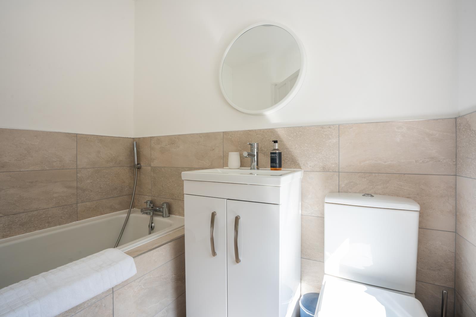 Property Image 2f51d939-b013-4188-885e-1bd72fcd7085