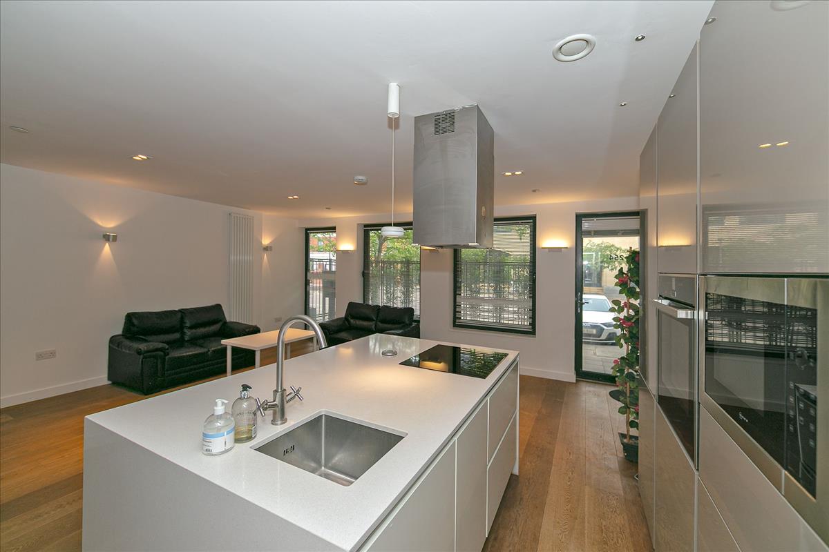 Property Image 2f639224-34f5-46fe-abc2-b3c39c177658