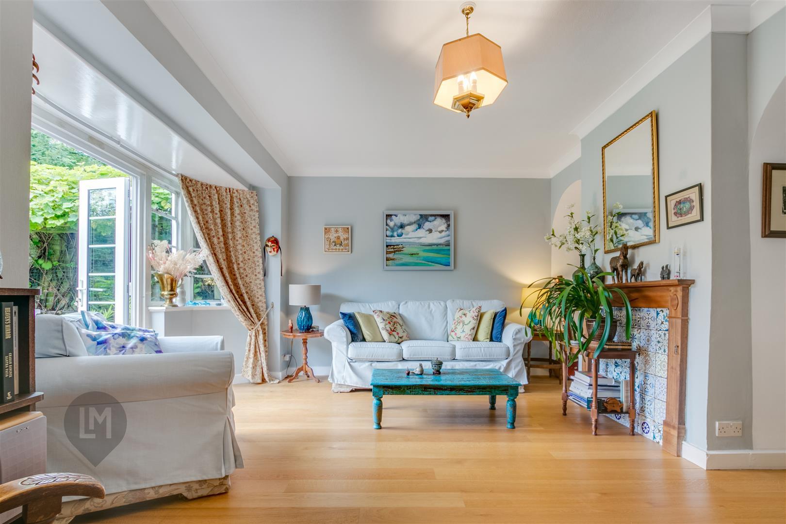 Property Image 2f6b14a8-ca86-4228-8562-5f1b0184a596