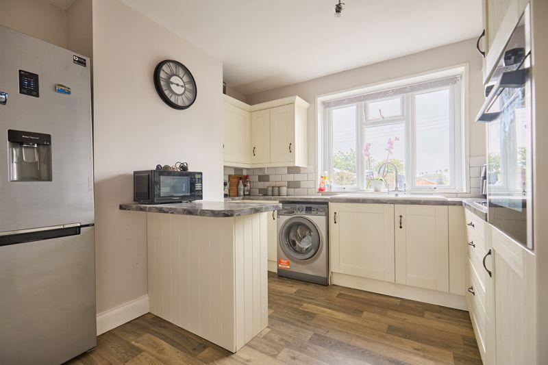 Property Image 2f72a7a8-3944-43e5-85d8-d46bf36e39f4
