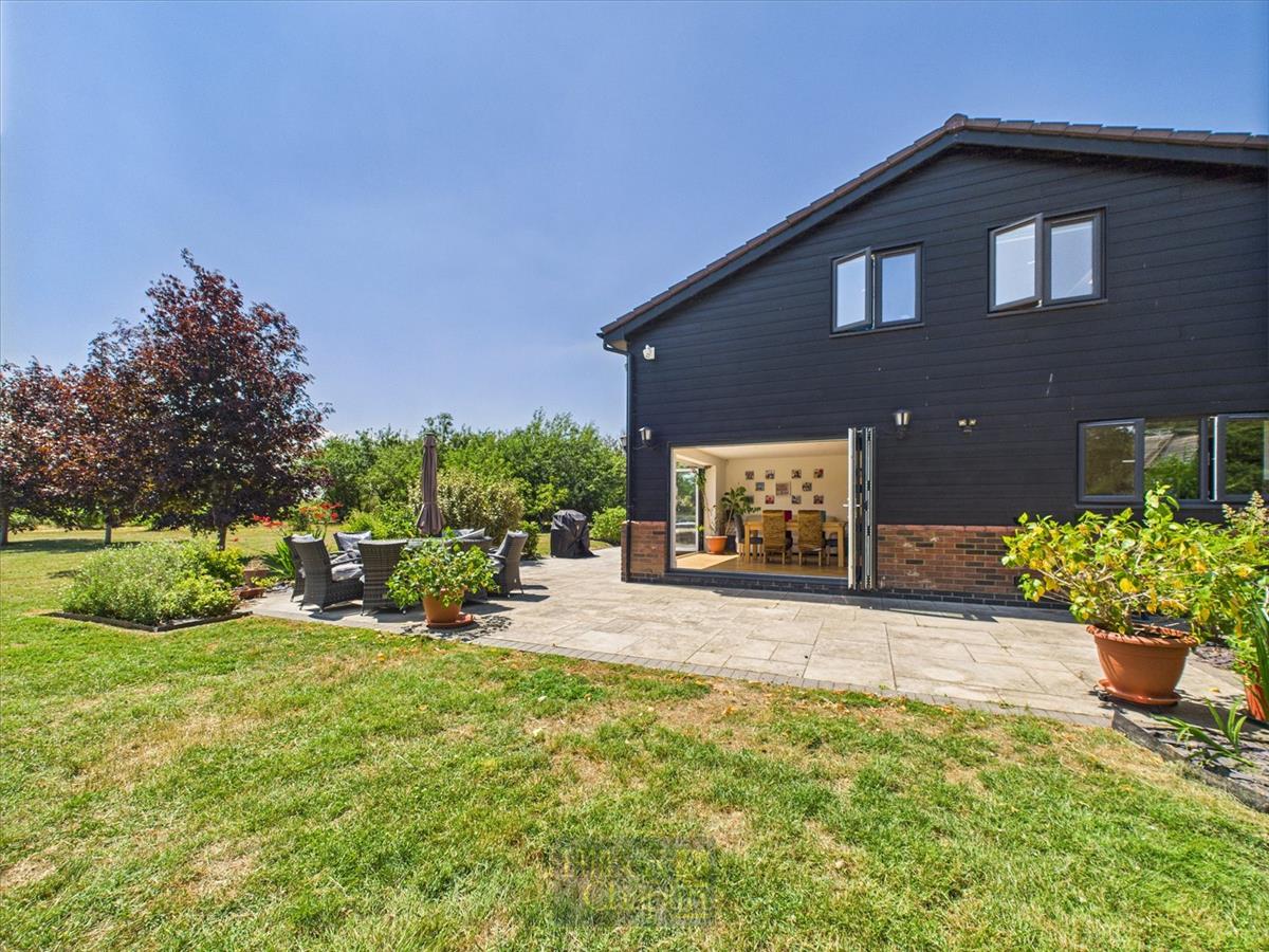 Property Image 2f7aeb05-c65e-4c2b-8765-8c16c6ad9d7c