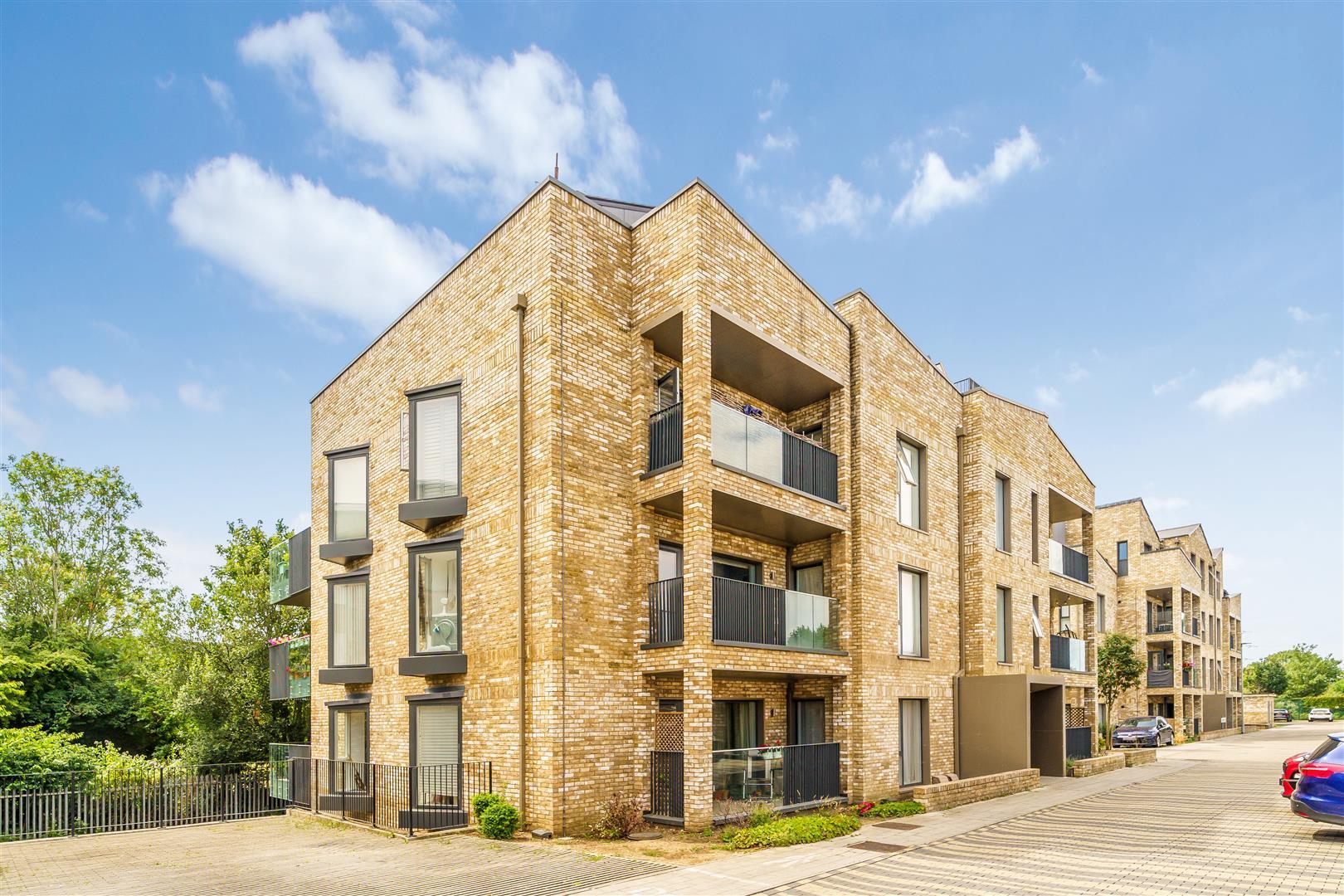 Property Image 2f7c533e-09e0-4f6e-85da-69e6fff30383