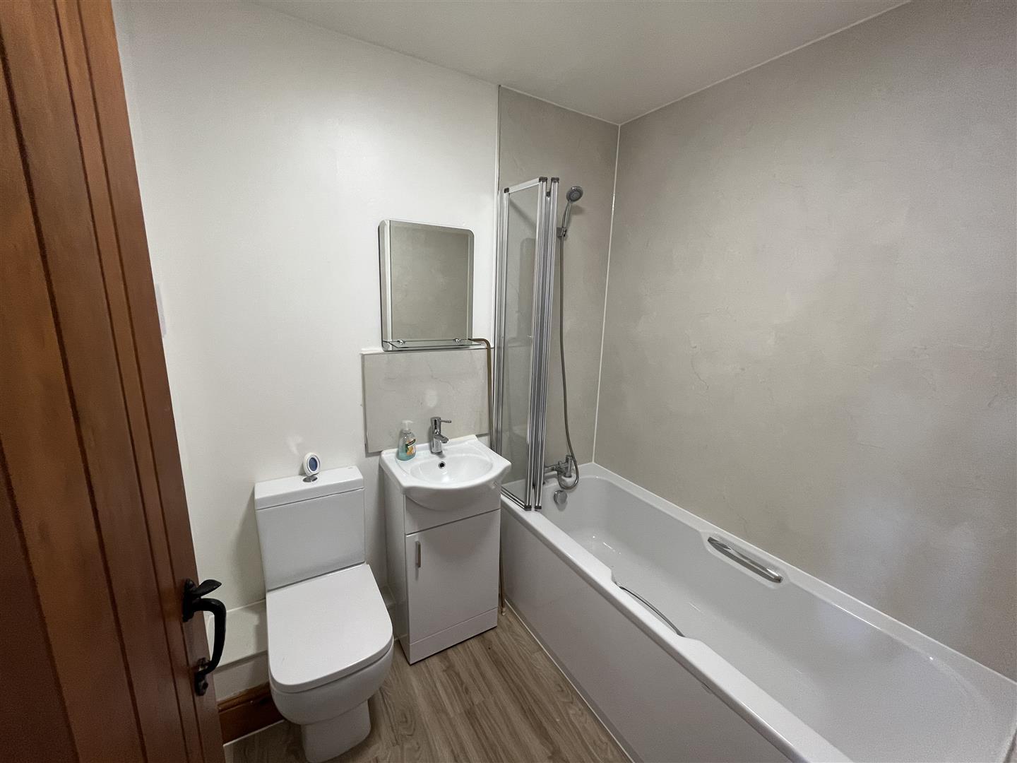 Property Image 2f817478-1148-448f-9a27-687387469115