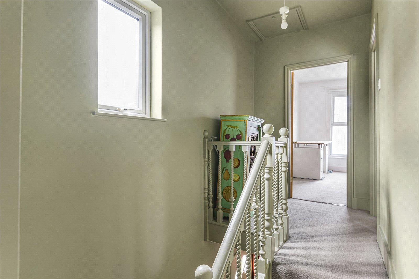 Property Image 2f93652c-961e-4937-bde8-ceda8a2875d7