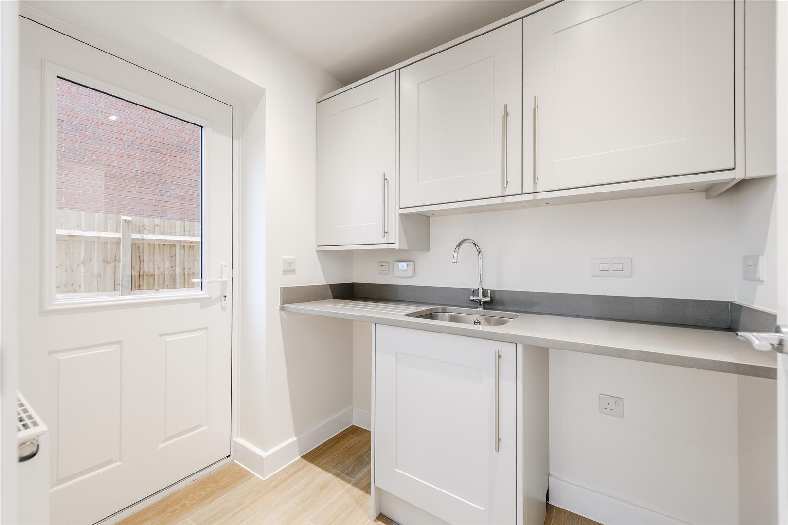 Property Image 2faf69a2-1a0a-4c47-bf71-7459b8cd84ec