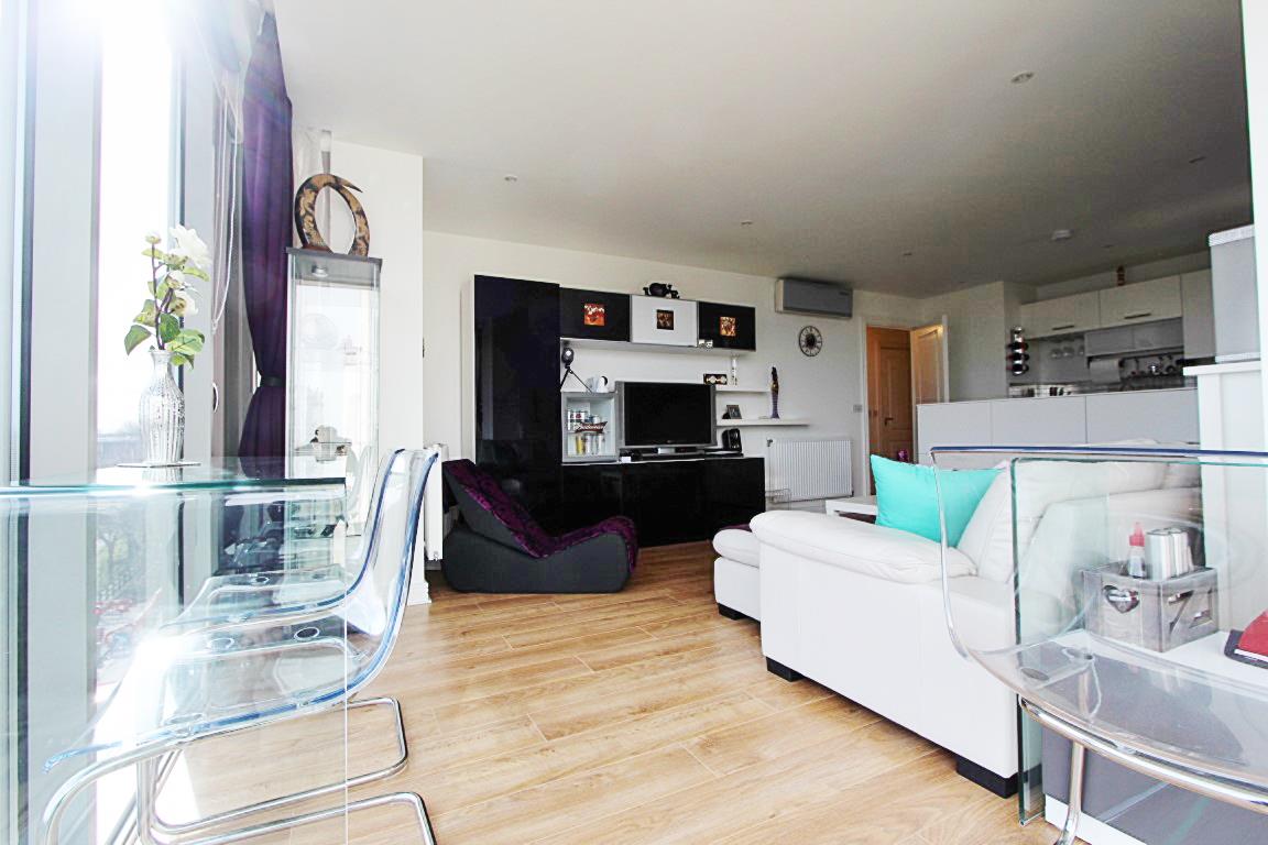 Property Image 2fbea764-2781-408f-beff-f09e6758188f