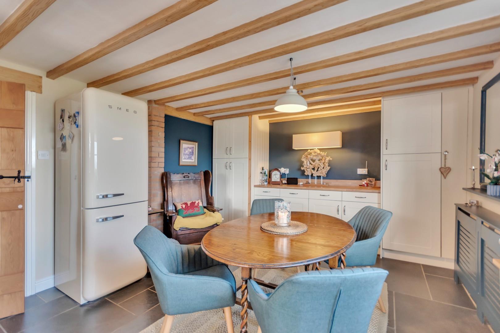 Property Image 2fcd2cf1-e98d-41ad-b3e2-a222581c5357