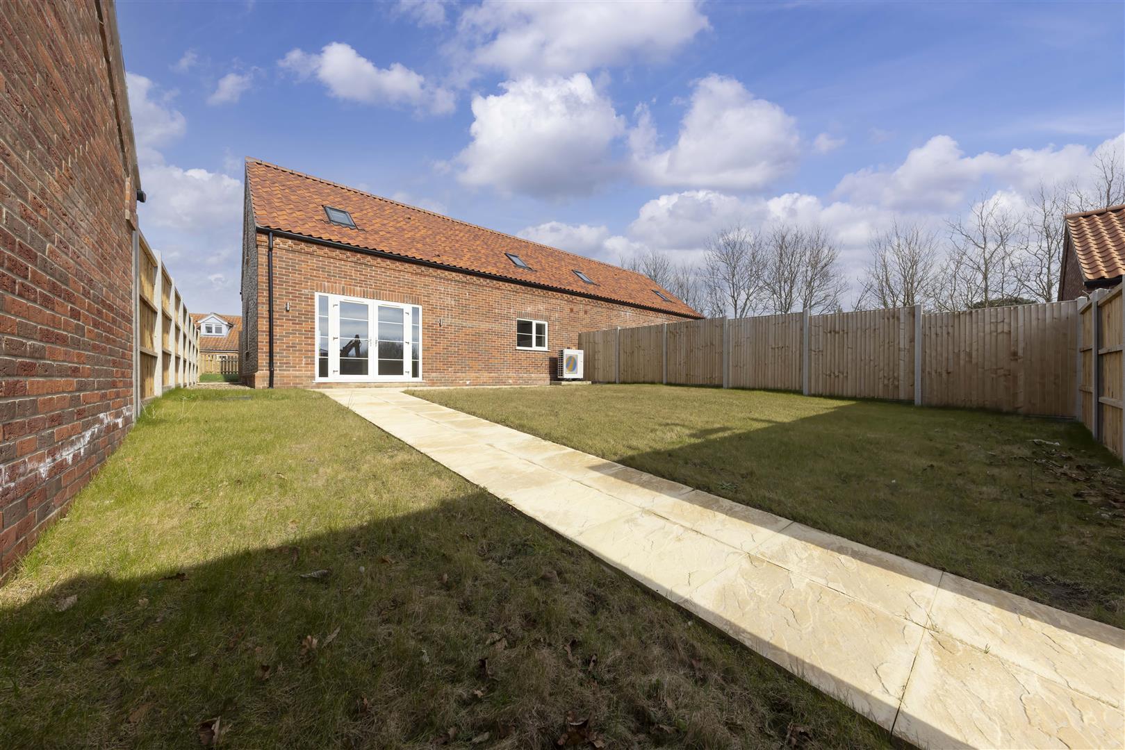 Property Image 2fec1de2-d075-4612-b784-4074a93be7b9