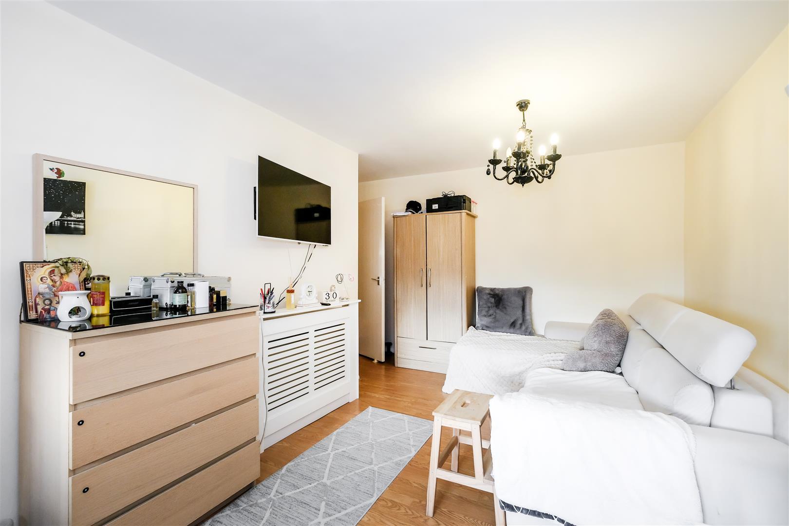 Property Image 3002bb1f-5913-41d0-b5ad-08eeb0f0ff73