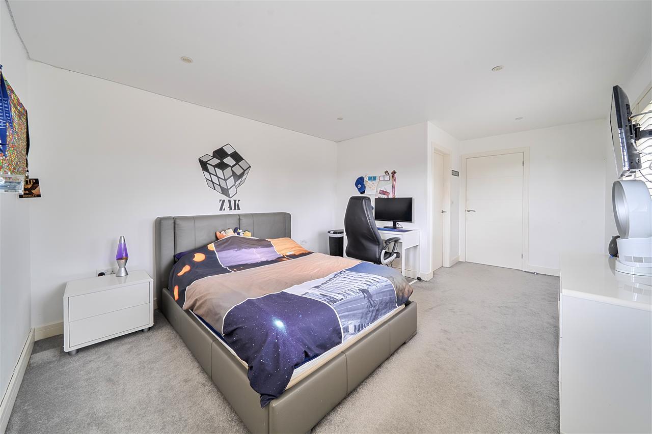 Property Image 300c455c-8956-4610-8746-aa5cc4045d8c