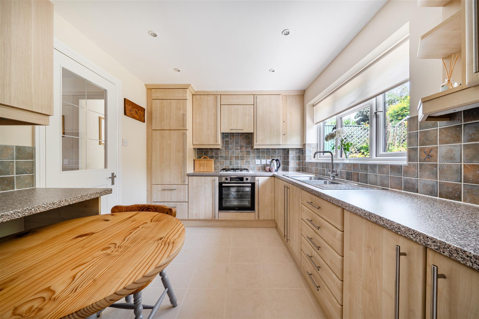 Property Image 30173541-b4b6-4ed9-8143-f792315d84d5