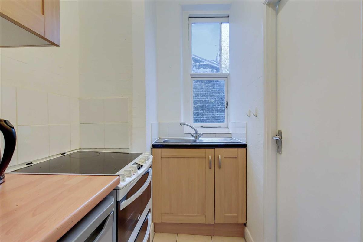 Property Image 3019040d-9f05-4c93-b46b-363fa37d1116