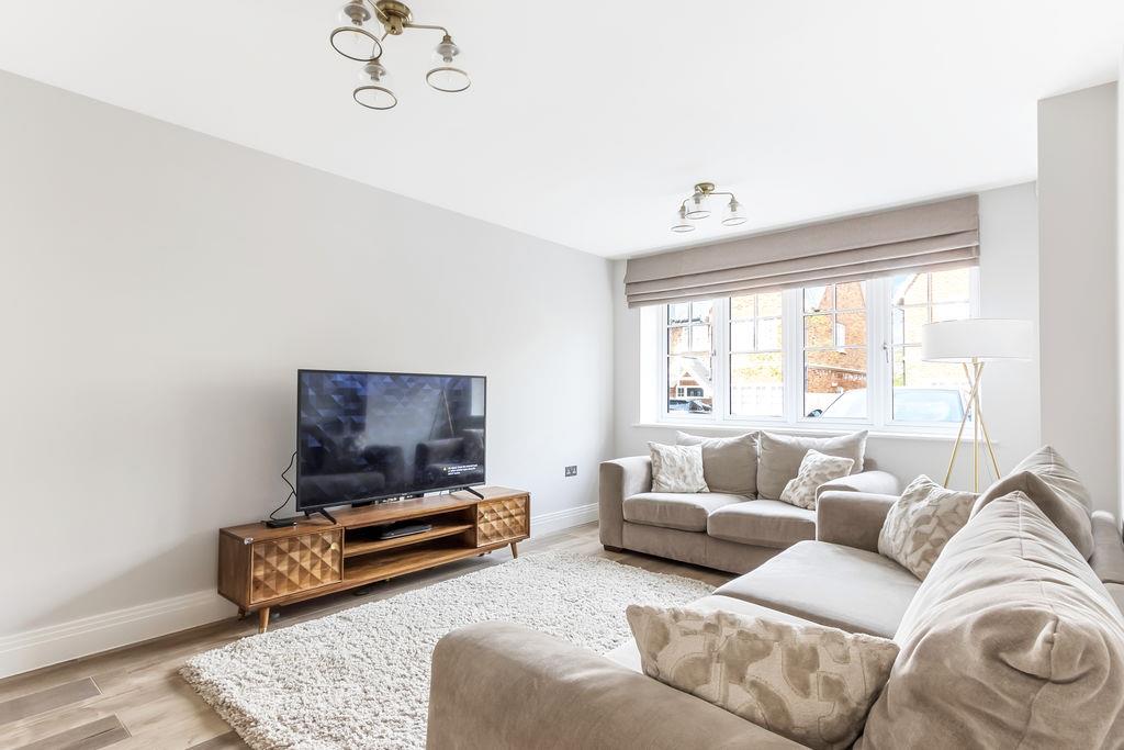Property Image 30237bb4-e9c3-49e3-9dff-9b78ec75a123