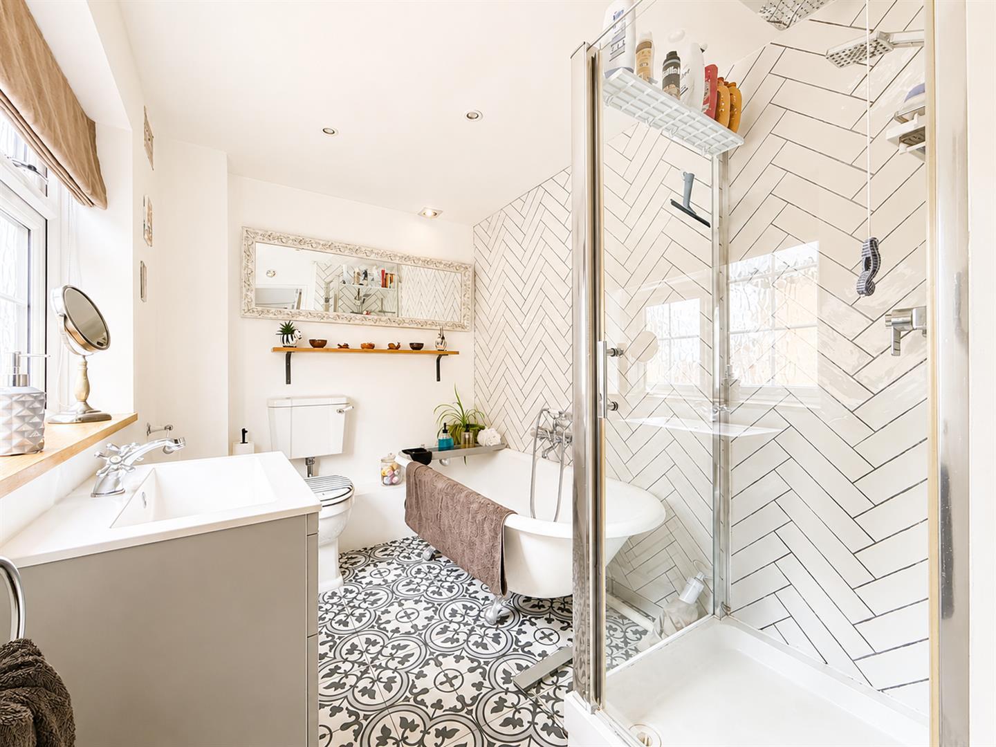 Property Image 302c83d1-4865-4009-b74e-47c46f3af292