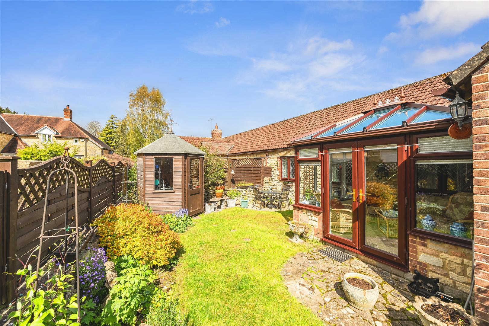 Property Image 302c86c7-6076-45d6-b76f-273ecb0933b4