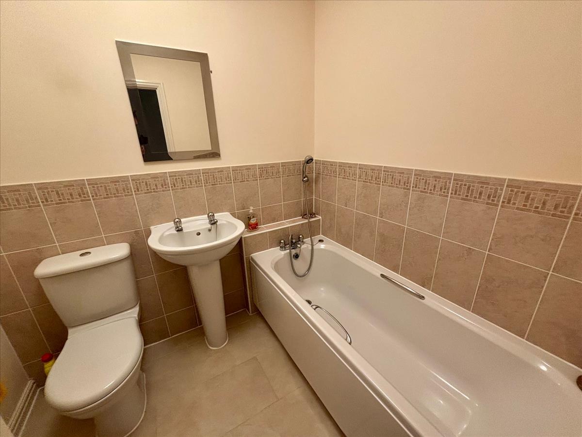 Property Image 30449457-7e4d-4001-a436-61ff0760a7e0