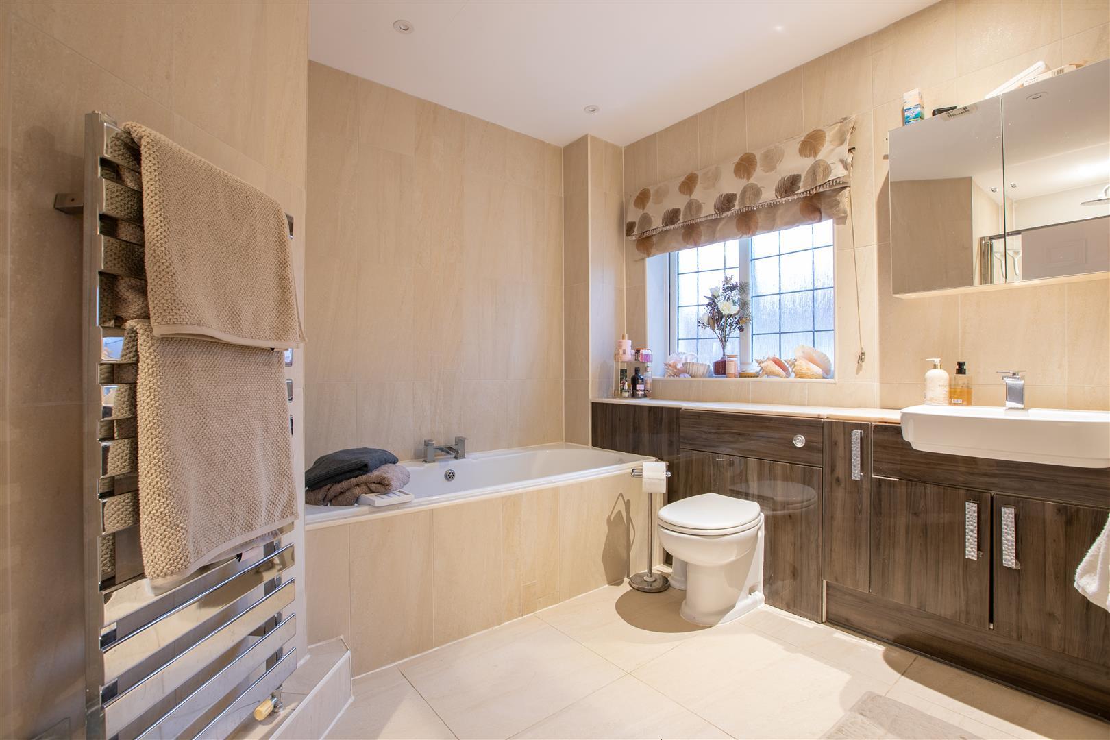 Property Image 30498bd4-8c37-44da-bc47-cf87df83367b