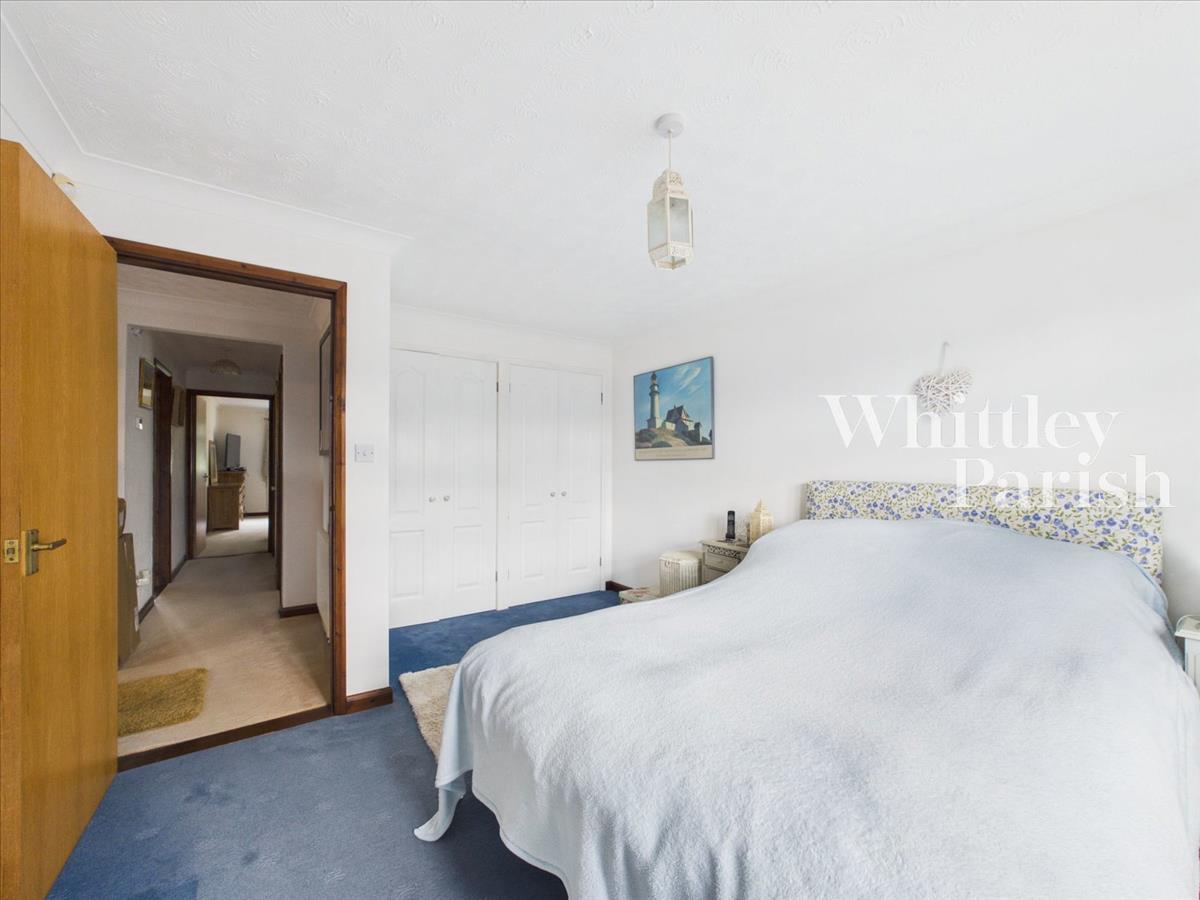 Property Image 30590563-2207-4b0c-96d9-45c7fd568f38