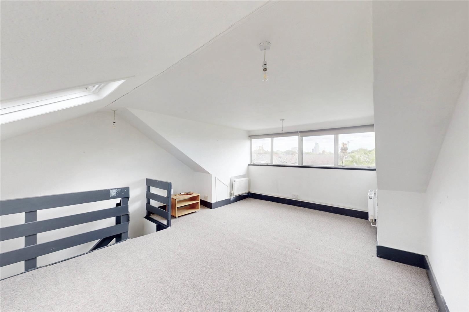Property Image 305b824f-cdf2-40ed-ad38-80fc5396209a
