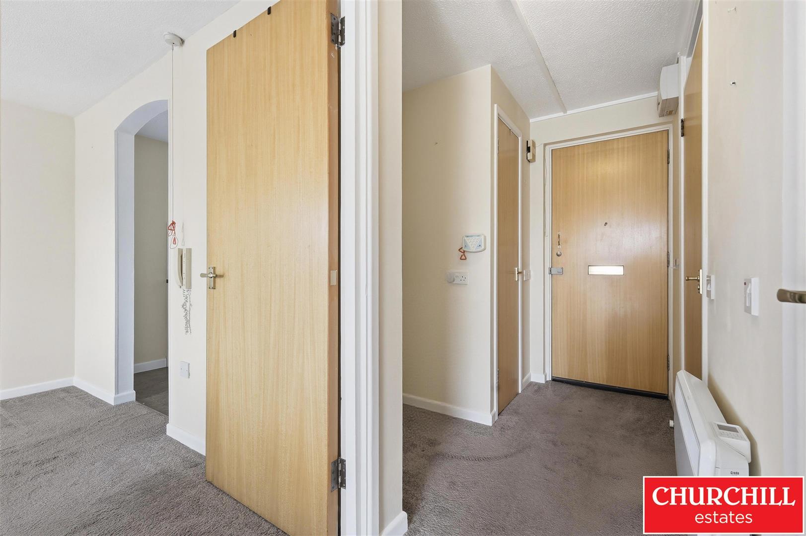 Property Image 3065a33d-de5d-417a-a6ad-29fd512958d3
