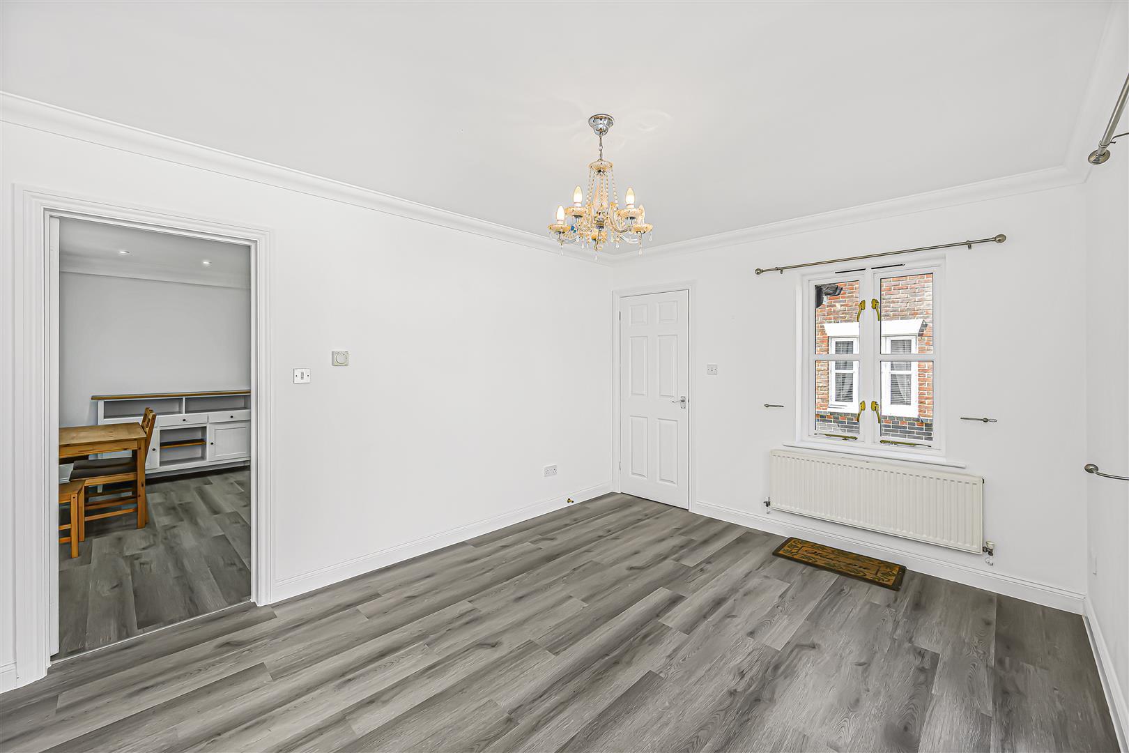 Property Image 30700559-5a70-495c-be34-ab00557e1889