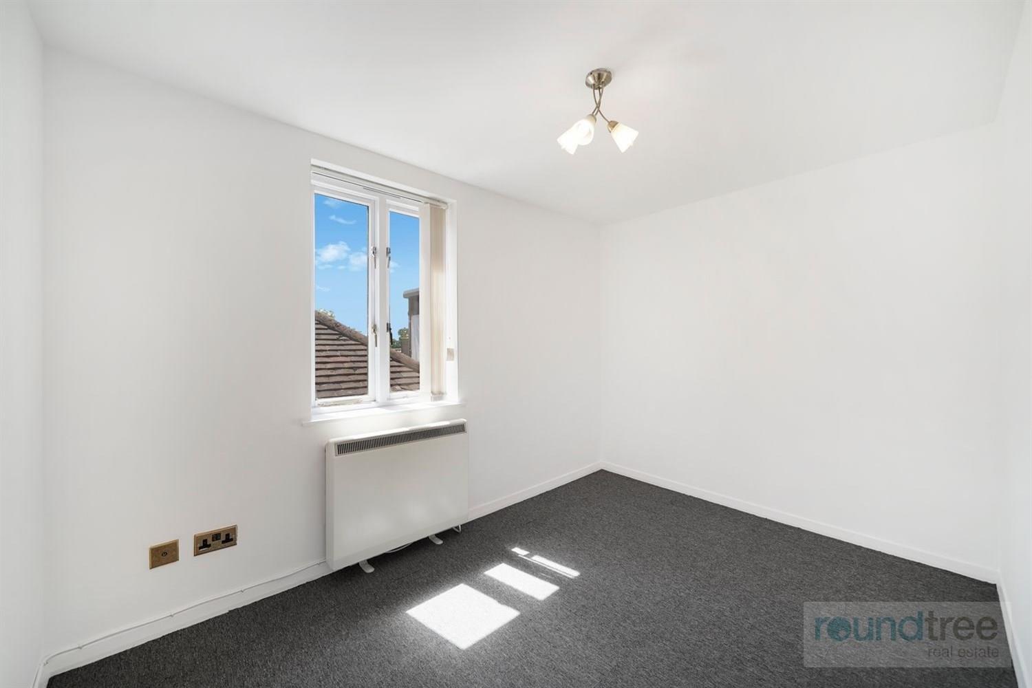 Property Image 30752210-d10f-42f8-b4f2-2468ff54b95f