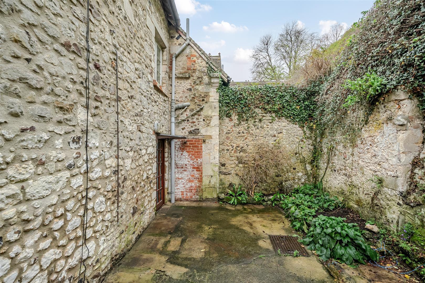 Property Image 30810e33-b95e-4600-9045-8c2f8dfbedf9