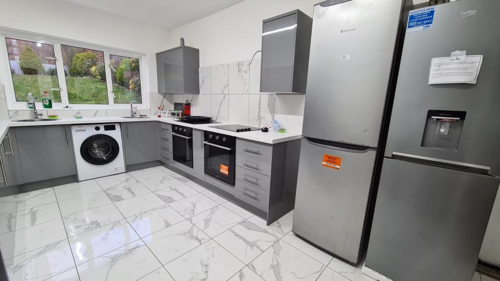 Property Image30a68793-bf47-40b3-9e23-61d6005ac05e
