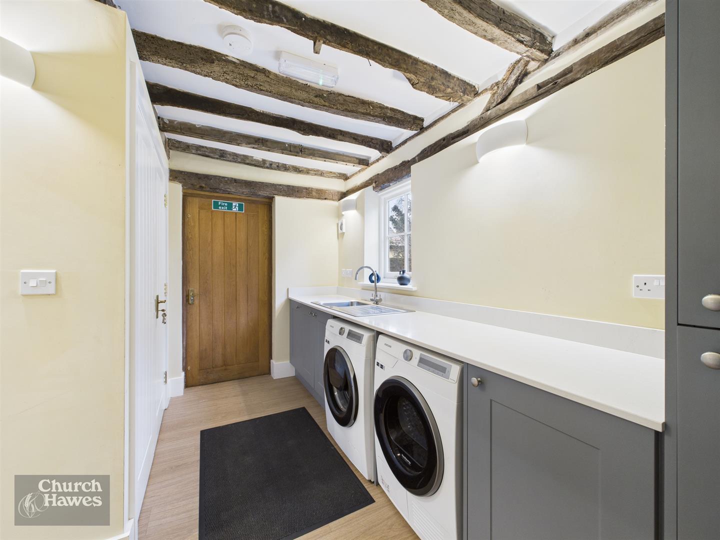 Property Image 30b01930-88ec-407d-bb17-31b4b8891091