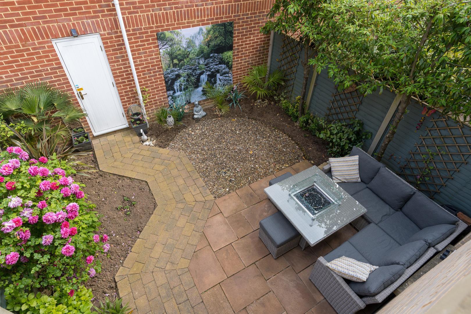 Property Image 30b3f9fd-5c25-4eaa-bbd1-81b9fee3fdd6