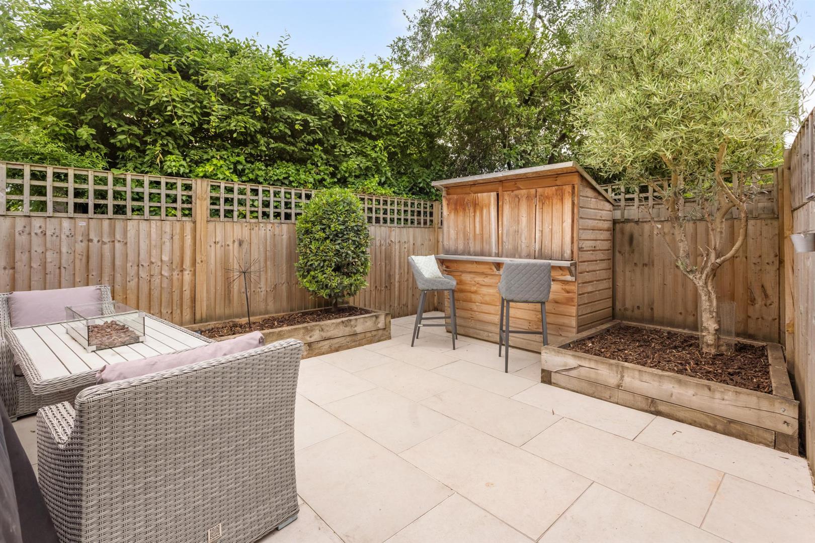 Property Image 30d066f6-8300-47b3-81cf-84d02f4f0b37
