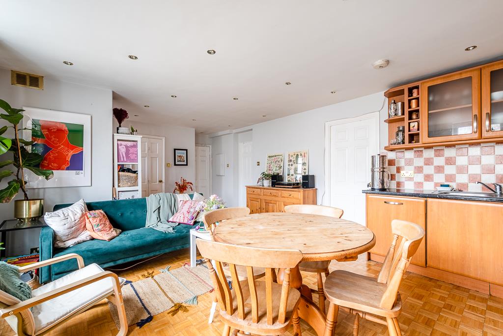 Property Image 30e18ee1-180e-48f2-8611-676f1cde0349