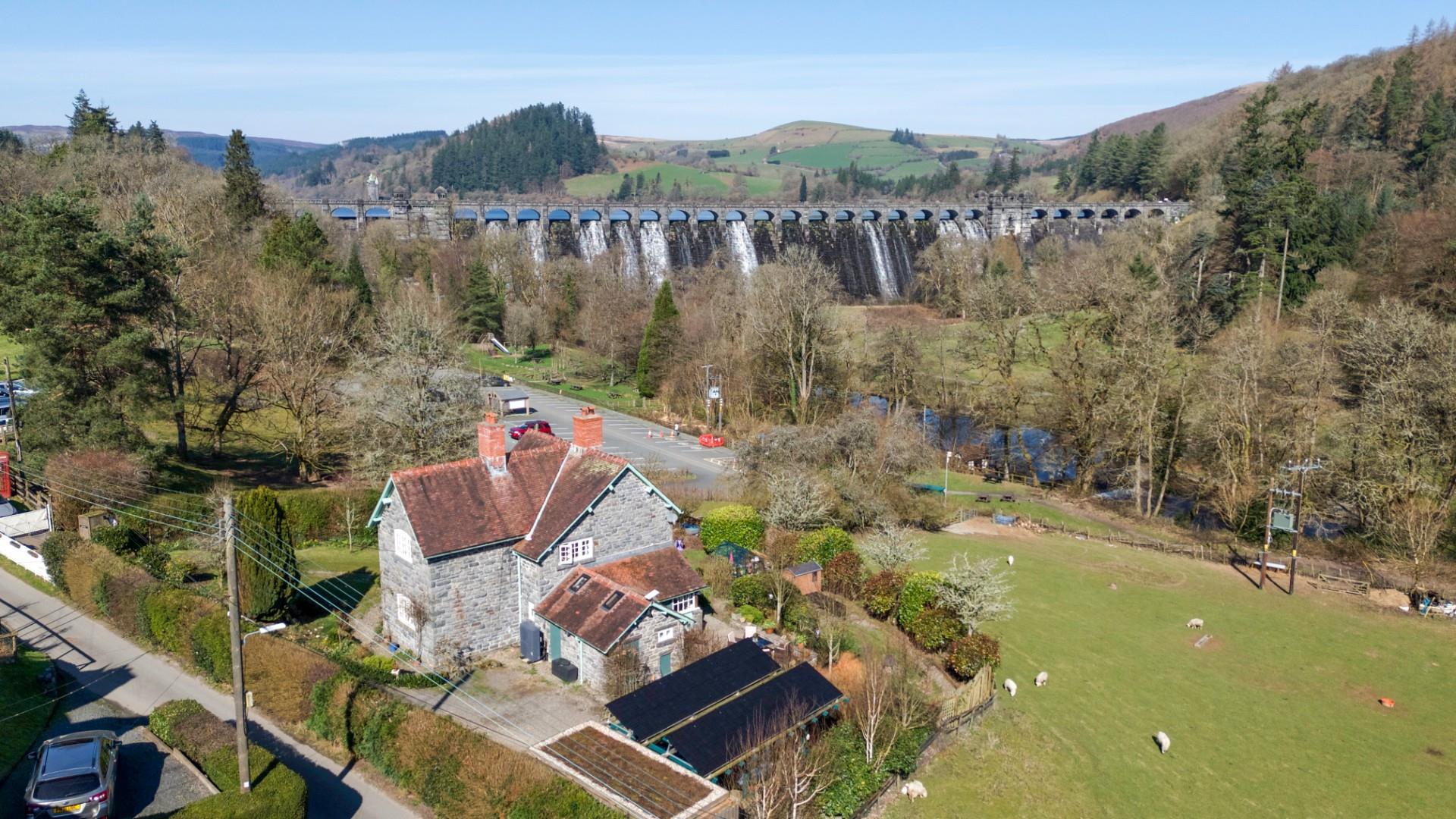 Property Image 30e4becf-554d-4a17-8c4a-4f6df92507ae
