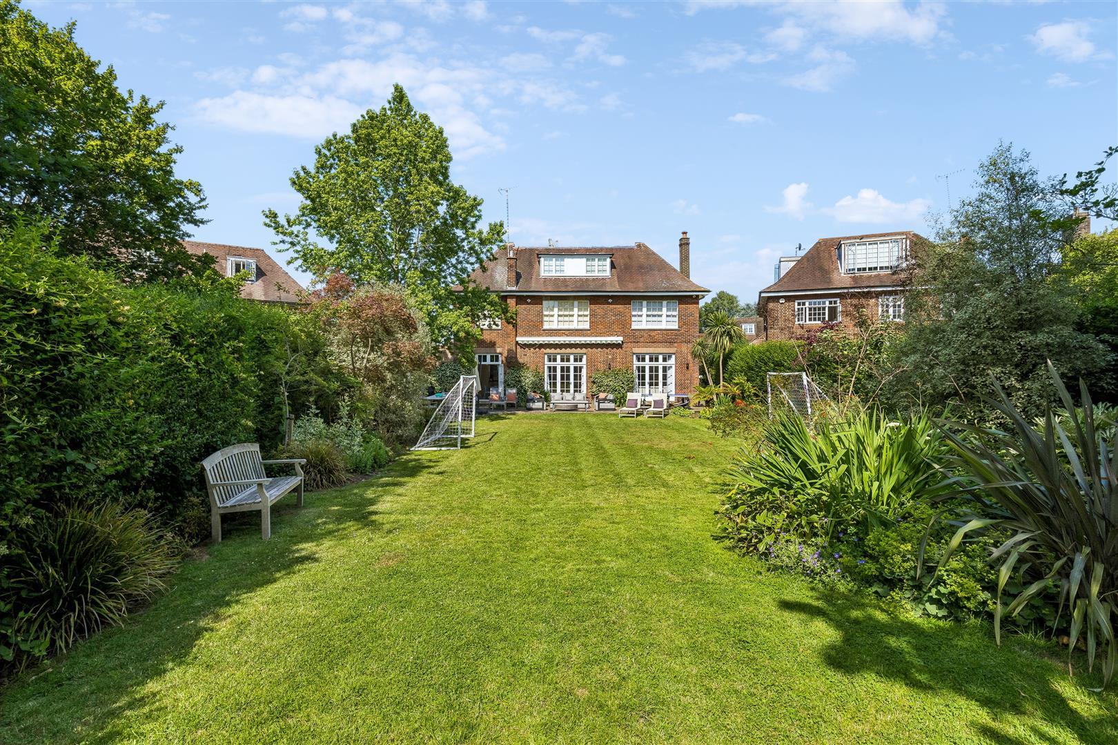 Property Image 30ea50f1-5f3c-4c3c-8f3f-00e7831dd767