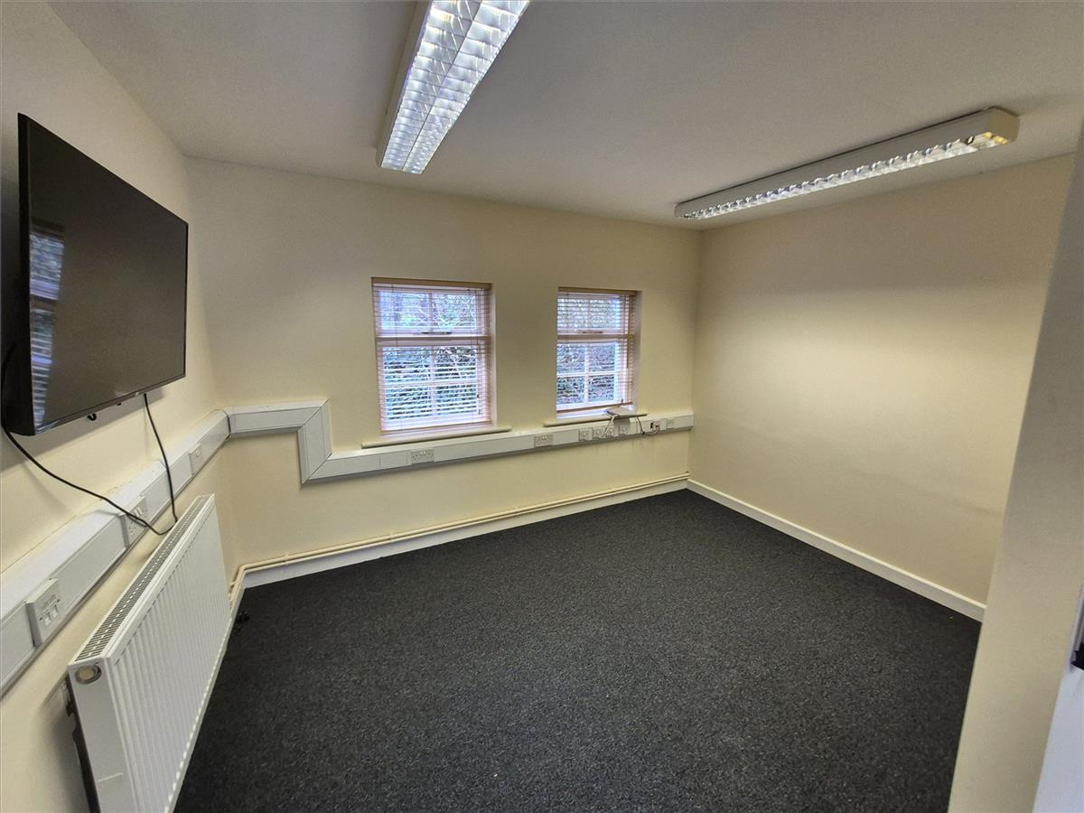 Property Image 30eb81d6-8207-478b-a357-9804a95de8da