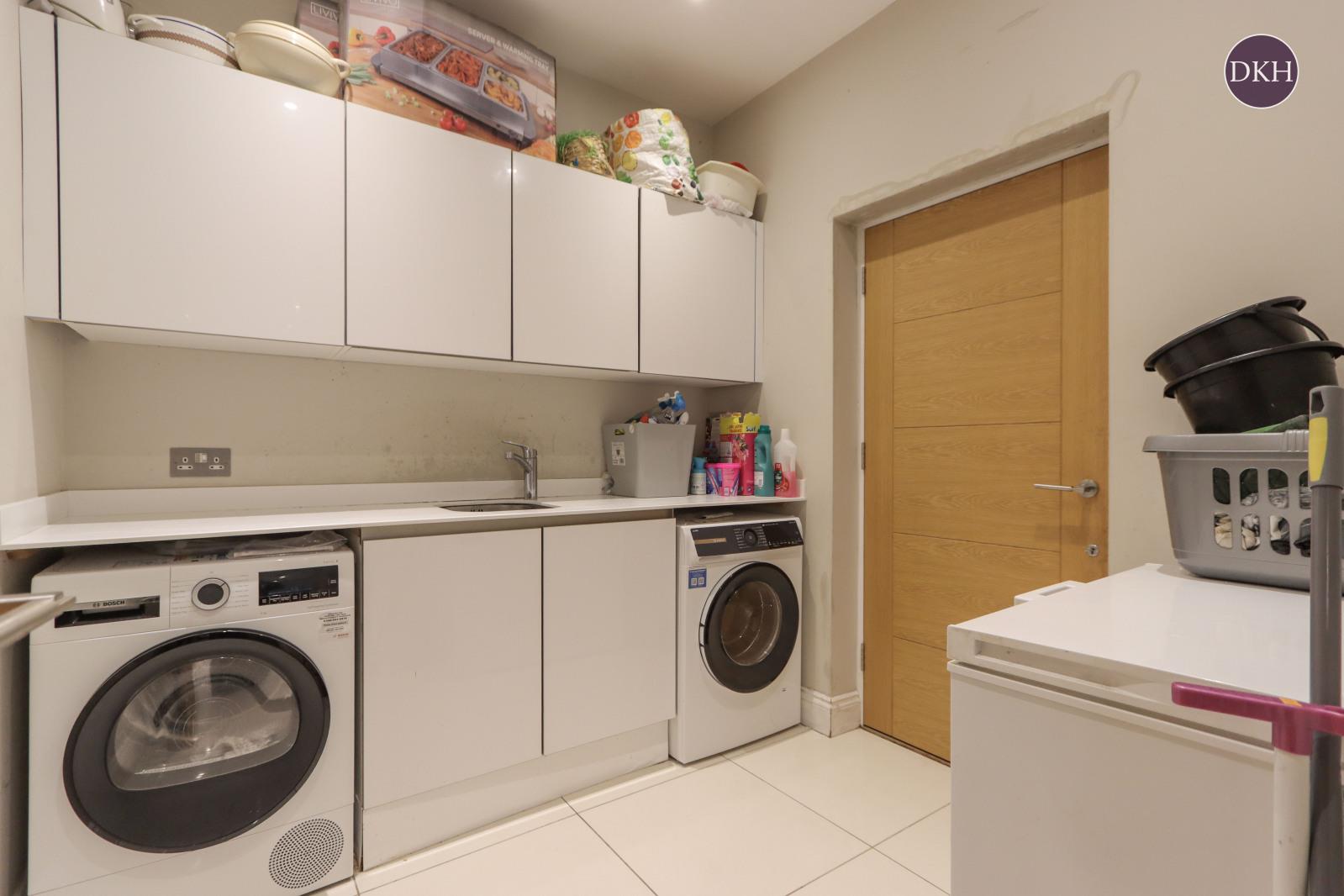 Property Image 30ee4f35-6bb6-4d10-9025-65d8044a4265