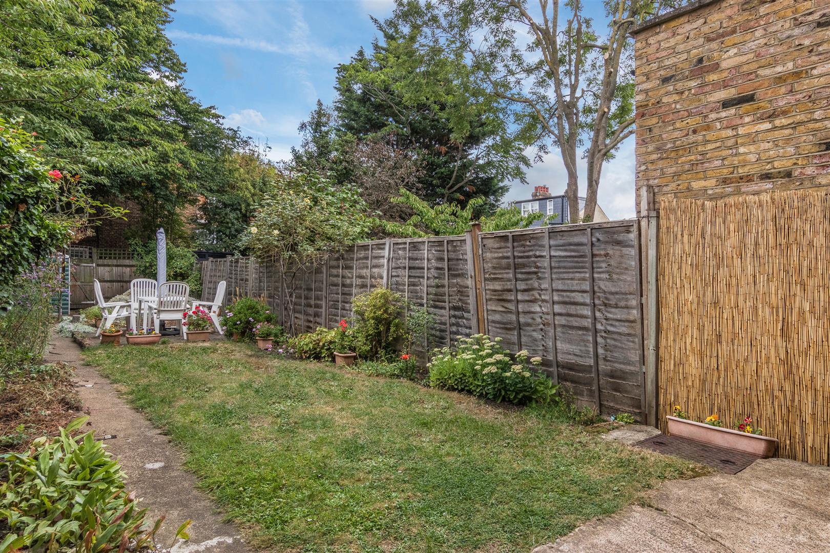 Property Image 30f2471d-cfda-49d4-9cde-821eb746156c