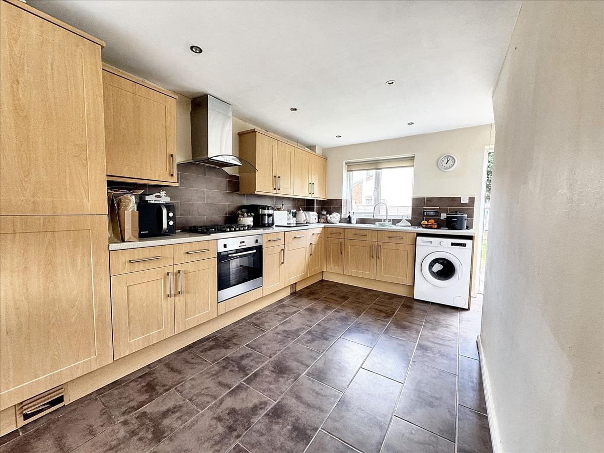Property Image 30f4e92c-346d-481e-9e64-35400cdf8e27